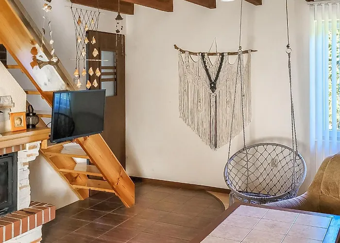 2 Bedroom Pet Friendly In Prabuty